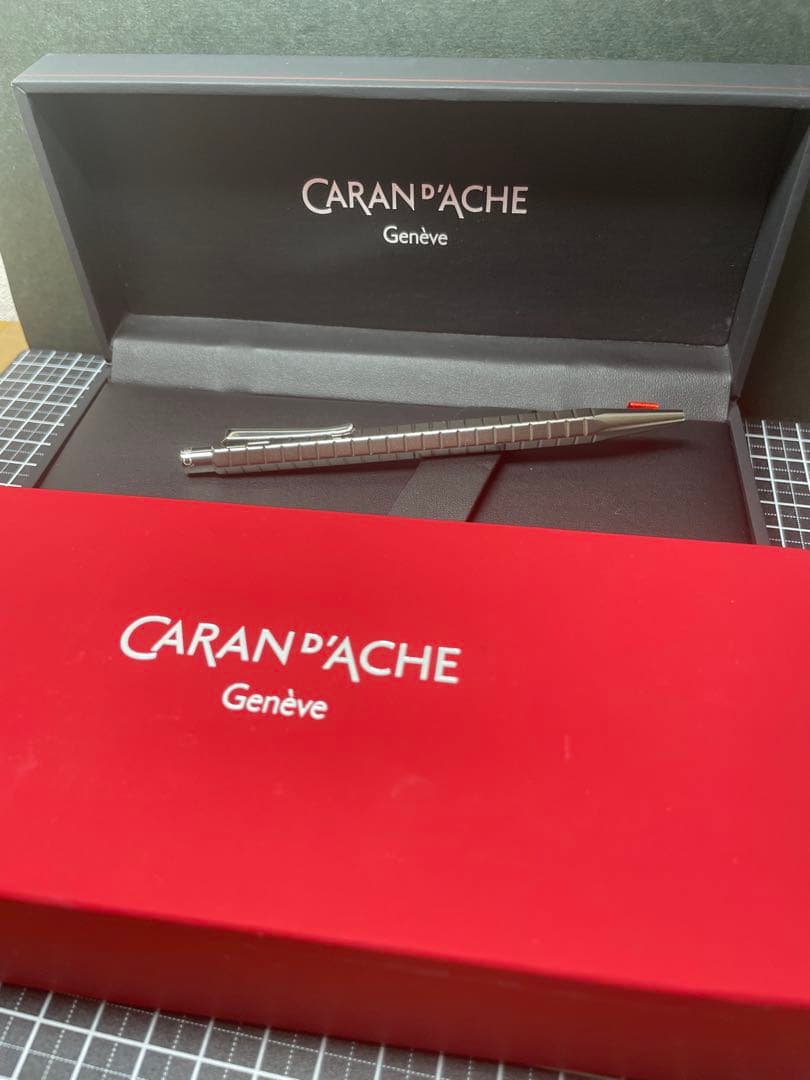 カランダッシュ　エクリドール　アベニュー　ボールペン