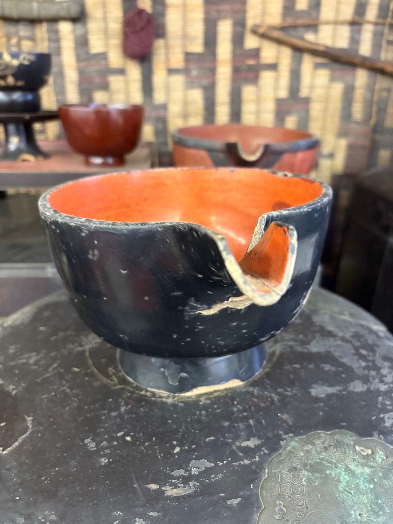 アイヌ　エトゥヌプ　片口　儀礼用　イヨマンテ　民具　漆器　根来塗り　明治〜戦前か