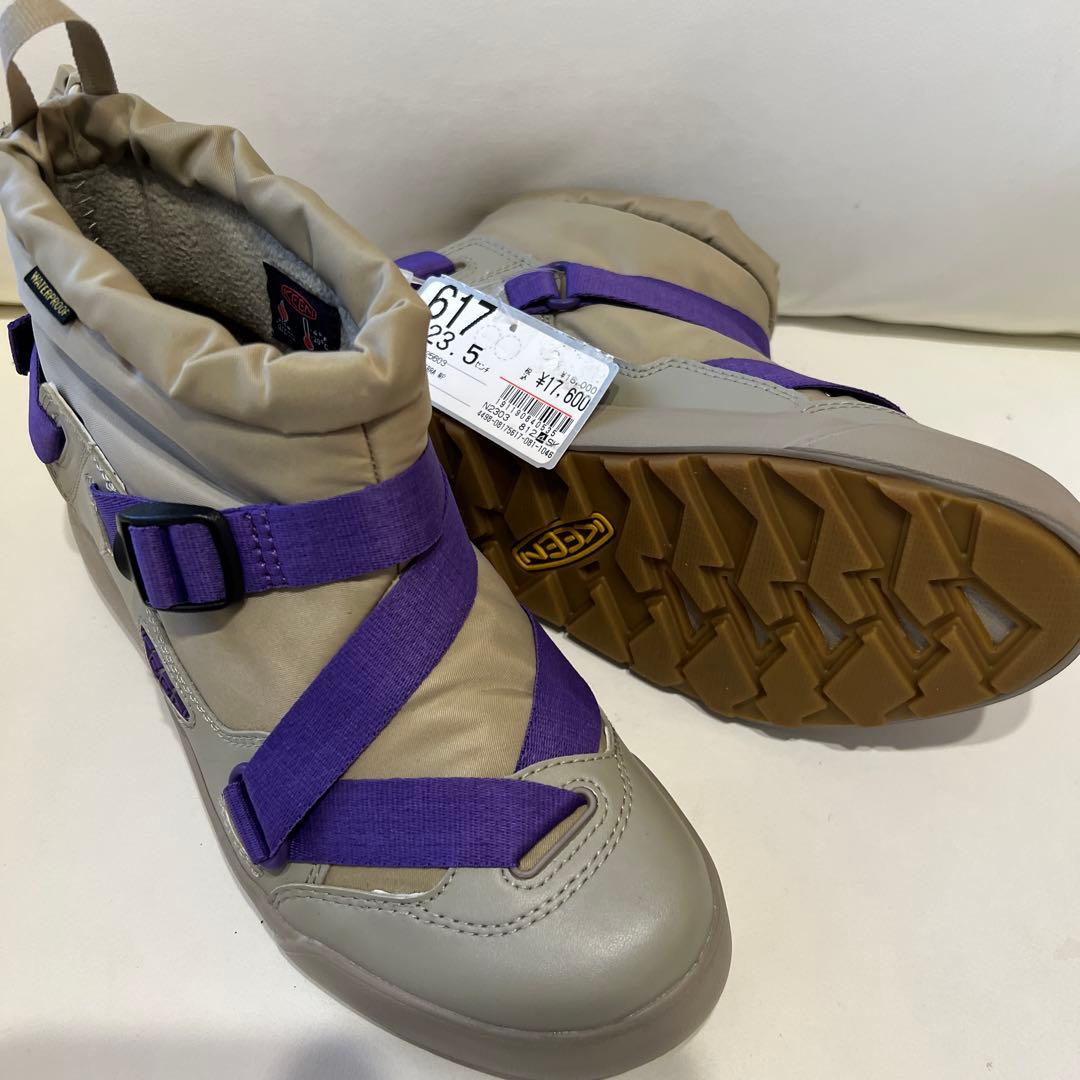 最終値下げ！新品！KEENスノーブーツ23.5