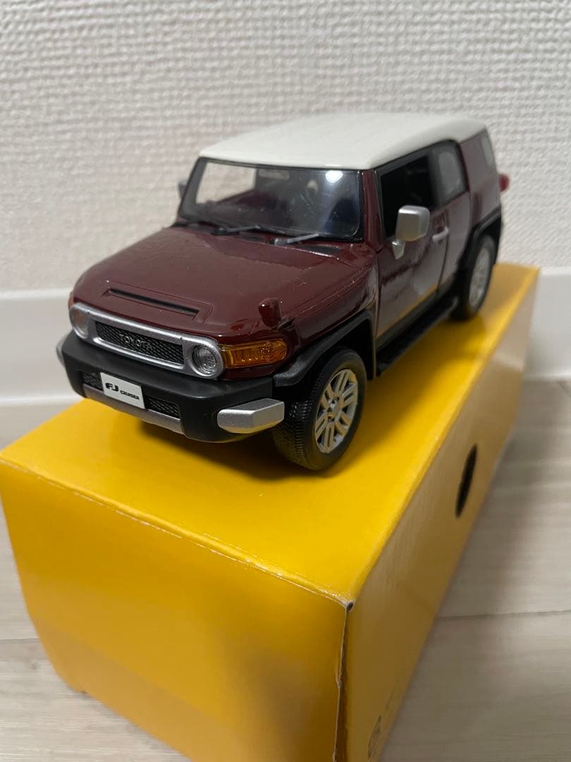 トヨタ　FJクルーザー FJCRUISER カラーサンプル　色見本