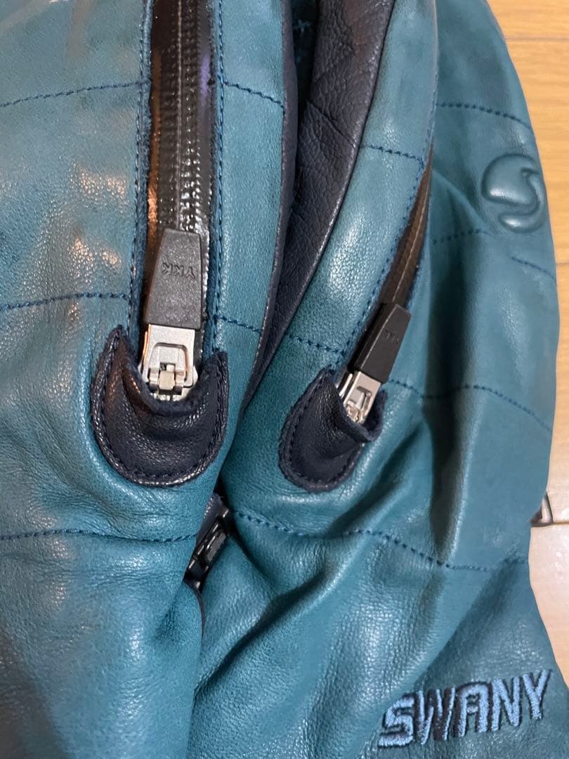 ② swany グローブ　ミトンタイプ　BOCCO