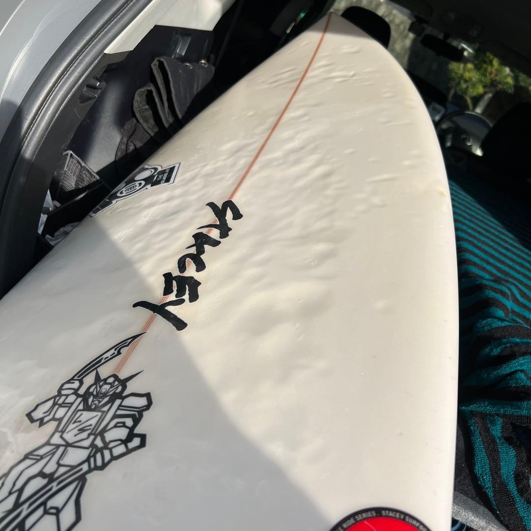 （フィン付き）ステイシーサーフボード　サーフボード　5.6 小波