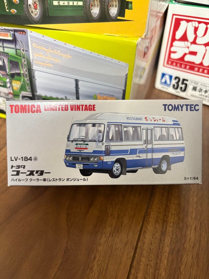 トミカリミテッドヴィンテージ LV-184 トヨタコースターボンジュール1/64