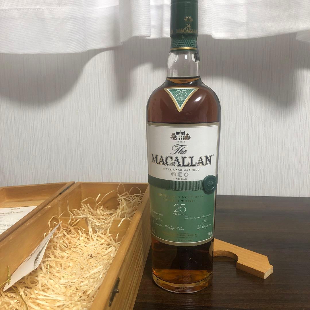 マッカラン ファインオーク25年The Macallan ウイスキー 木箱入り