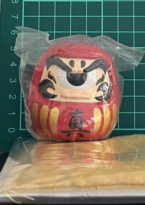 ひとつ目　だるま　\"one-eyed Daruma doll\"