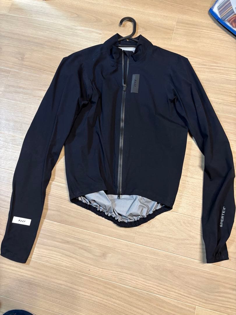 ウェア  Men's Atmos Jacket