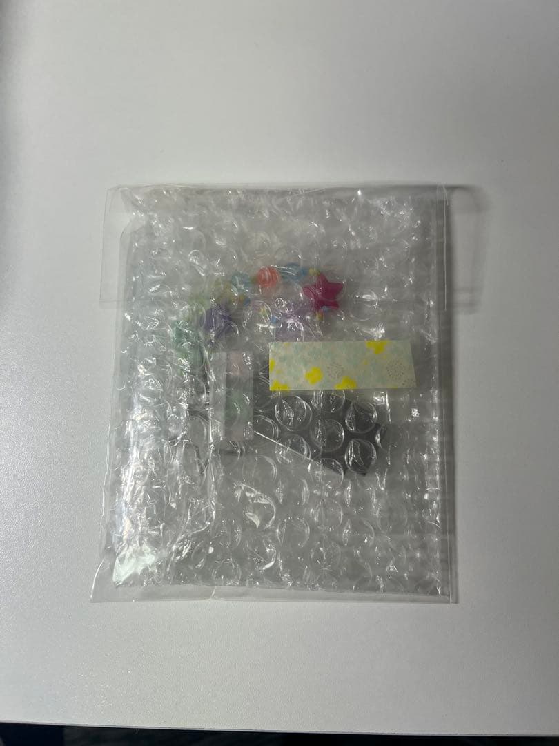 ILLIT [SUPER REAL ME] キーホルダー　公式