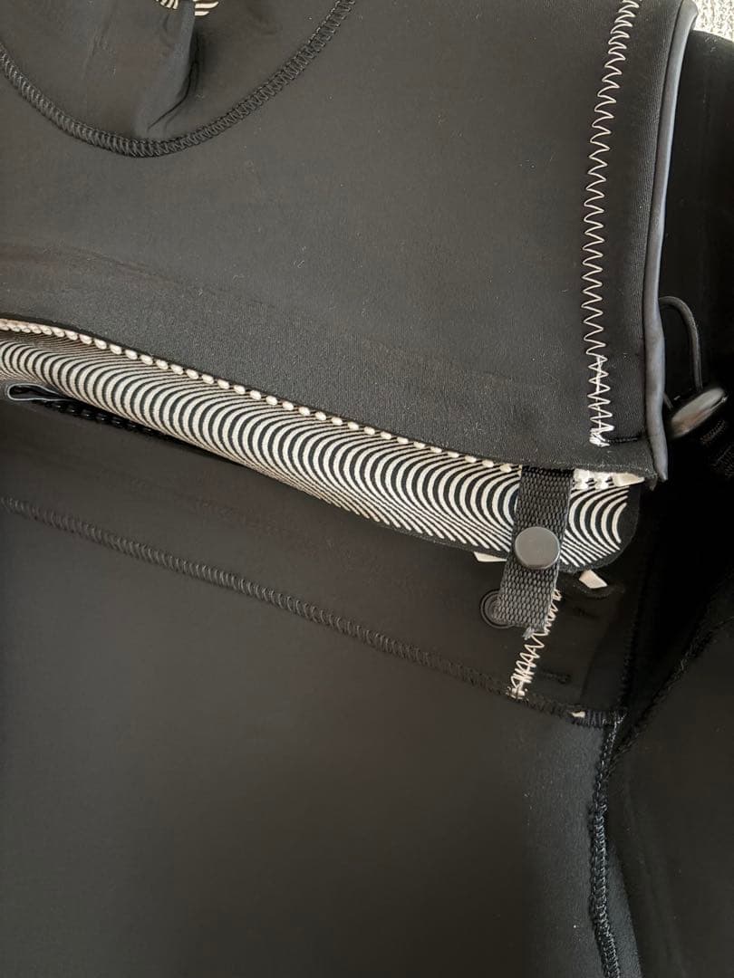 VOLCOM Modulator Wetsuits 3/2mm M ブラック