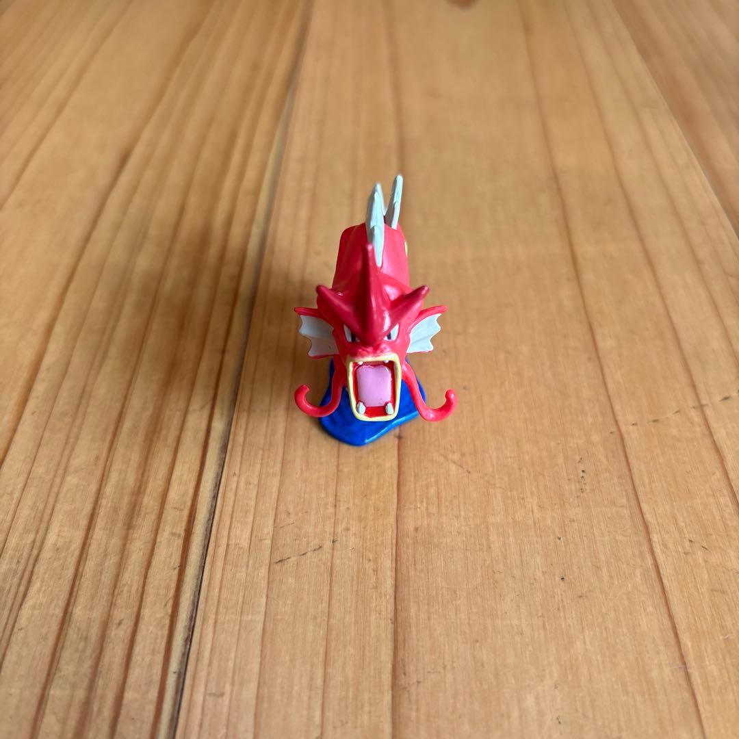 モンコレ 赤いギャラドス 非売品　レア