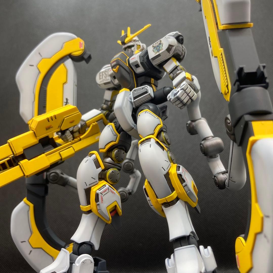 ガンプラHG1/144 アトラスガンダム全塗装完成品