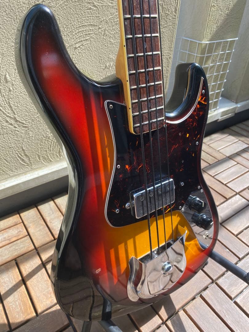 グヤトーン　ビザールベースギター（EB-25）