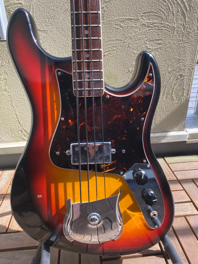 グヤトーン　ビザールベースギター（EB-25）