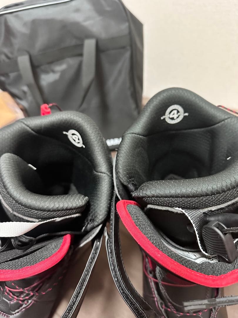 DEELUXE EDGE Pro 25.5センチ