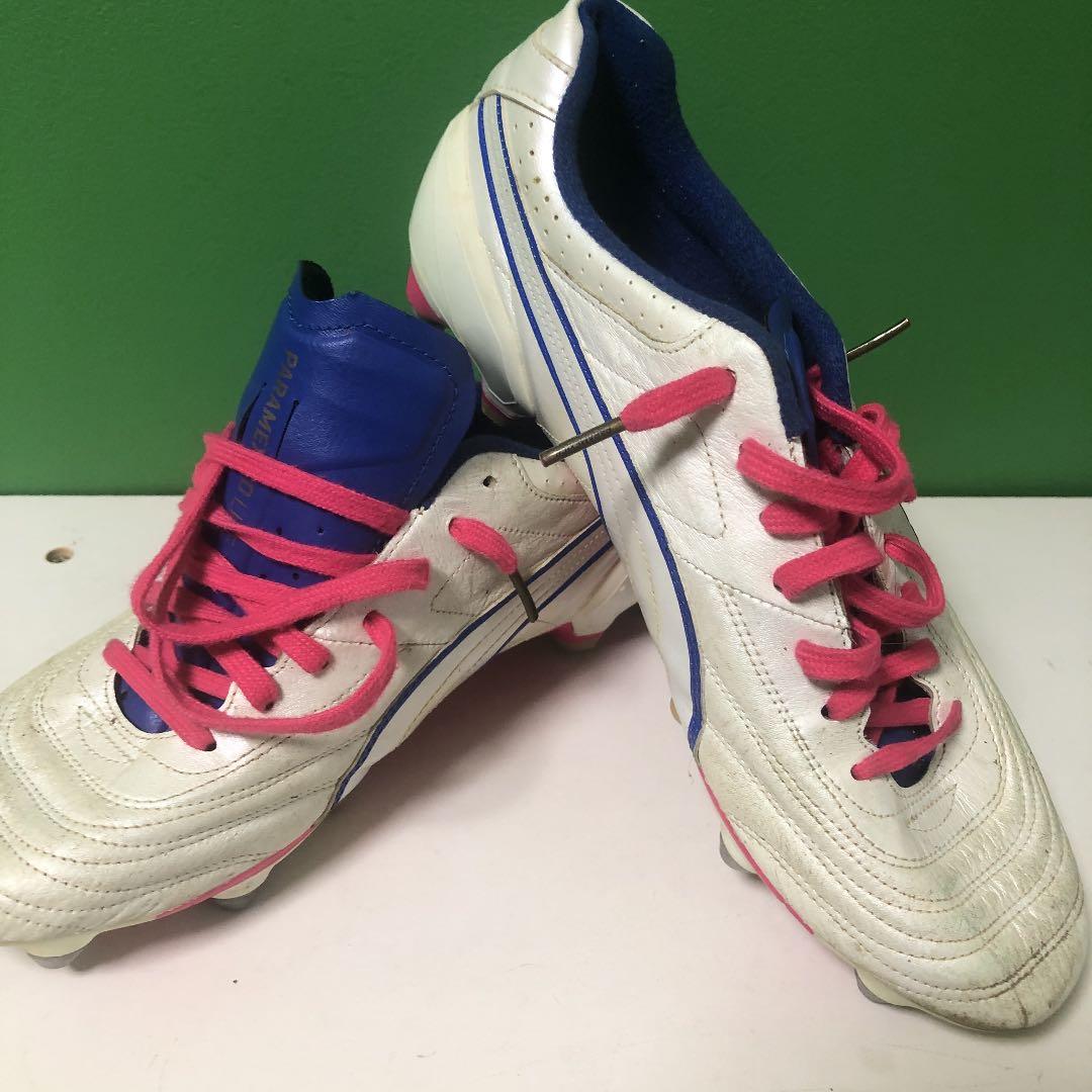 サッカースパイク  PUMA