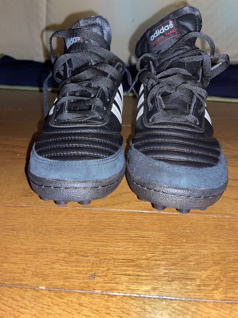 adidas Mundial Team サッカーシューズ