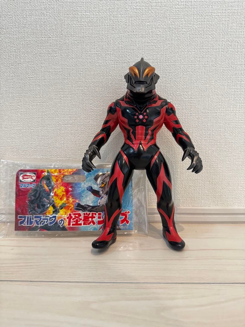 ブルマァク 怪獣シリーズ ウルトラマンベリアル メタリック