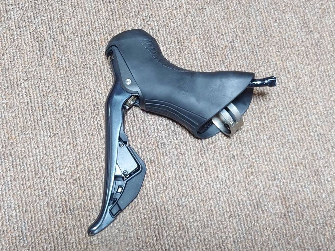シマノ　アルテグラ　Di2用STIレバー、油圧ディスクブレーキキャリパーセット
