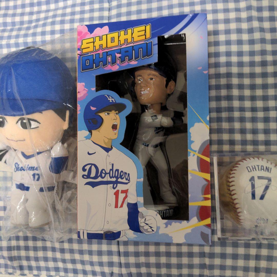 大谷翔平ボブルヘッド フィギュア　正規品、50/50記念 ボール、ぬいぐるみ付き