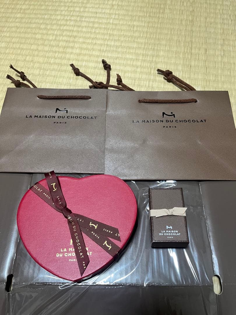 LA MAISON DU CHOCOLAT ２点　ショッパーあり