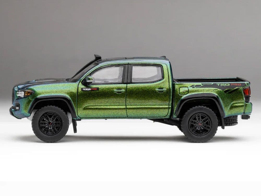 トヨタ タコマ TRD PRO マジック・グリーン