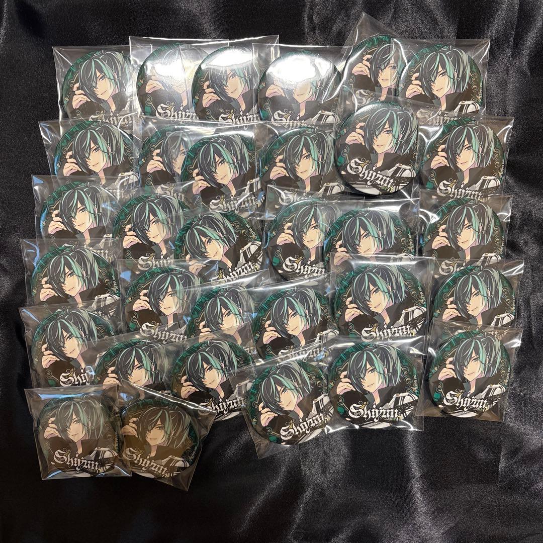 maria様 しゆん 2024NewYear等身缶バッジ 32個