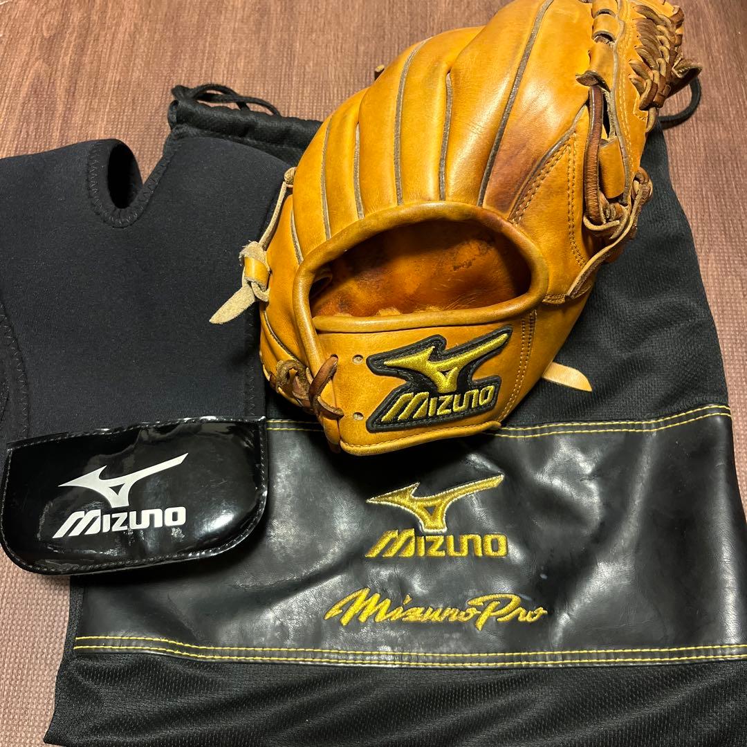 Mizuno Pro 硬式 投手用 グローブ
