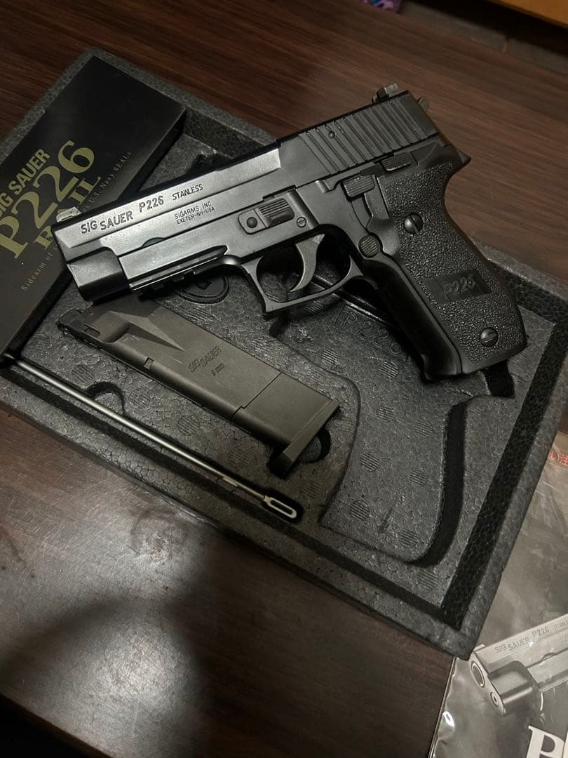 東京マルイ　SIG SAUER ガスガン