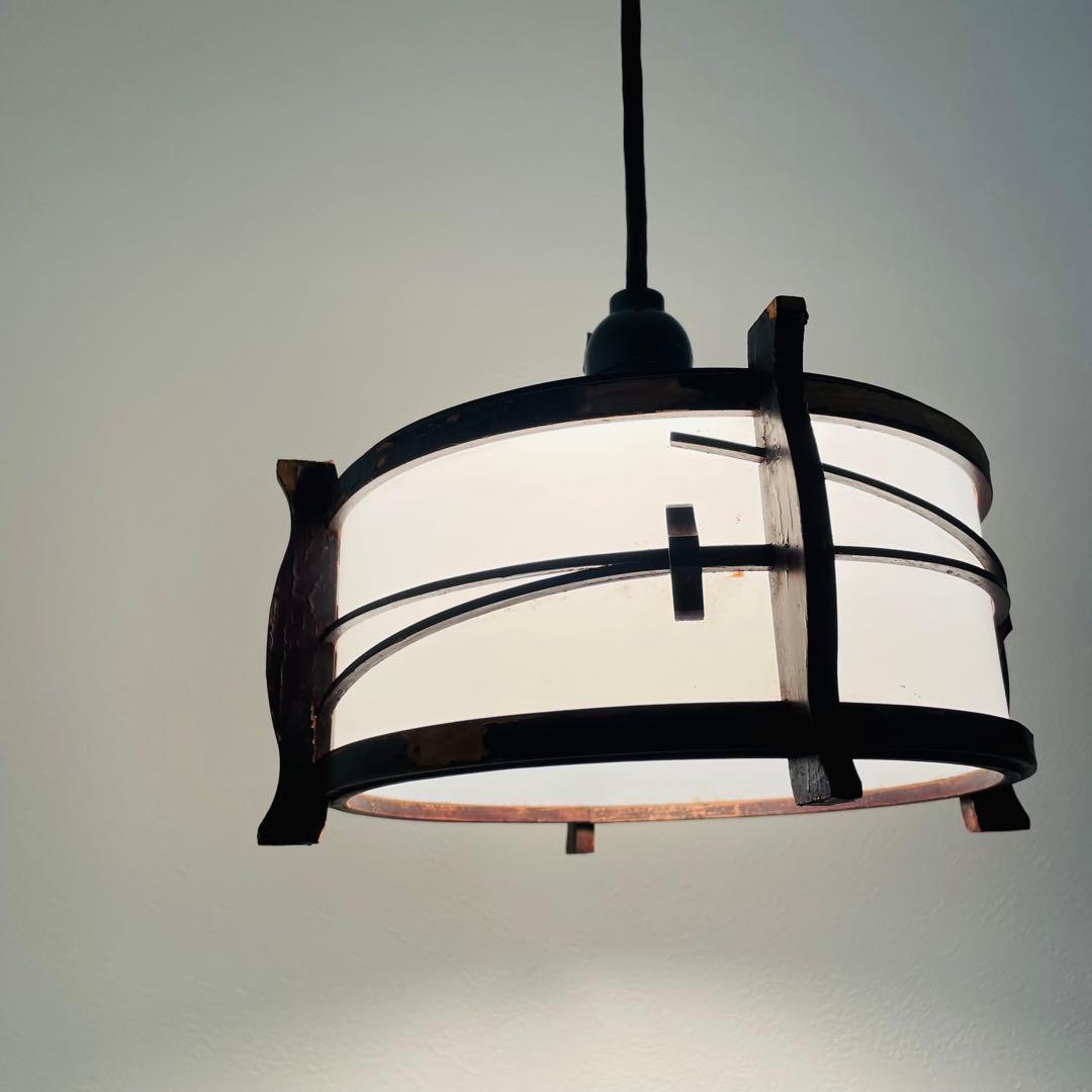 昭和レトロ 木飾枠 乳白ガラス ミルクガラス ペンダントライト 電笠 電傘 乳白