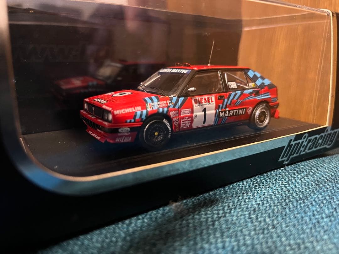 自動車 1/43 Lancia Delta Integrale 16V 1989