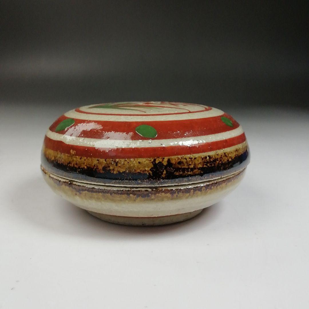 Ｗ９４　香合　『琉球　胡差焼』『赤絵』　共箱　茶道具