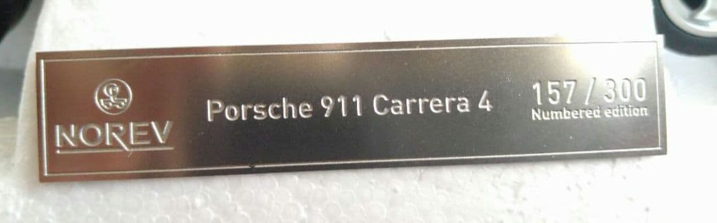 ノレブ 1/18 ポルシェ 911(964) カレラ4 1992 グリーン