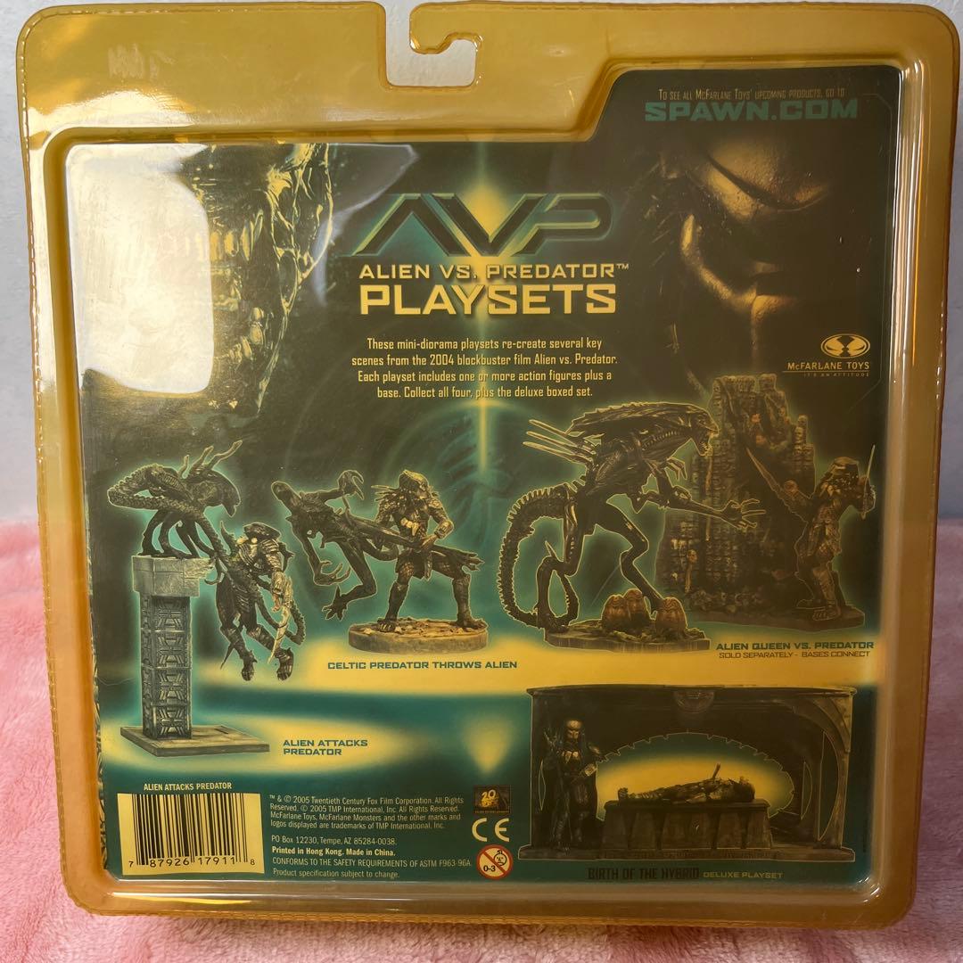 マクファーレントイズ　AVP ジオラマ　エイリアン　プレデター　フィギュア