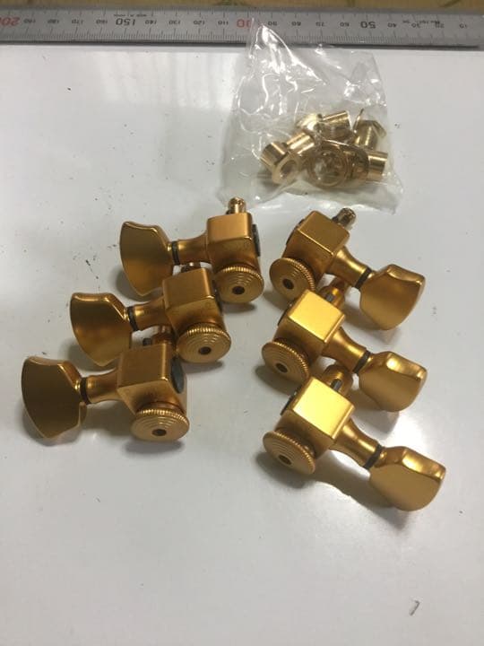 エレキギター用糸巻き(両側タイプ)