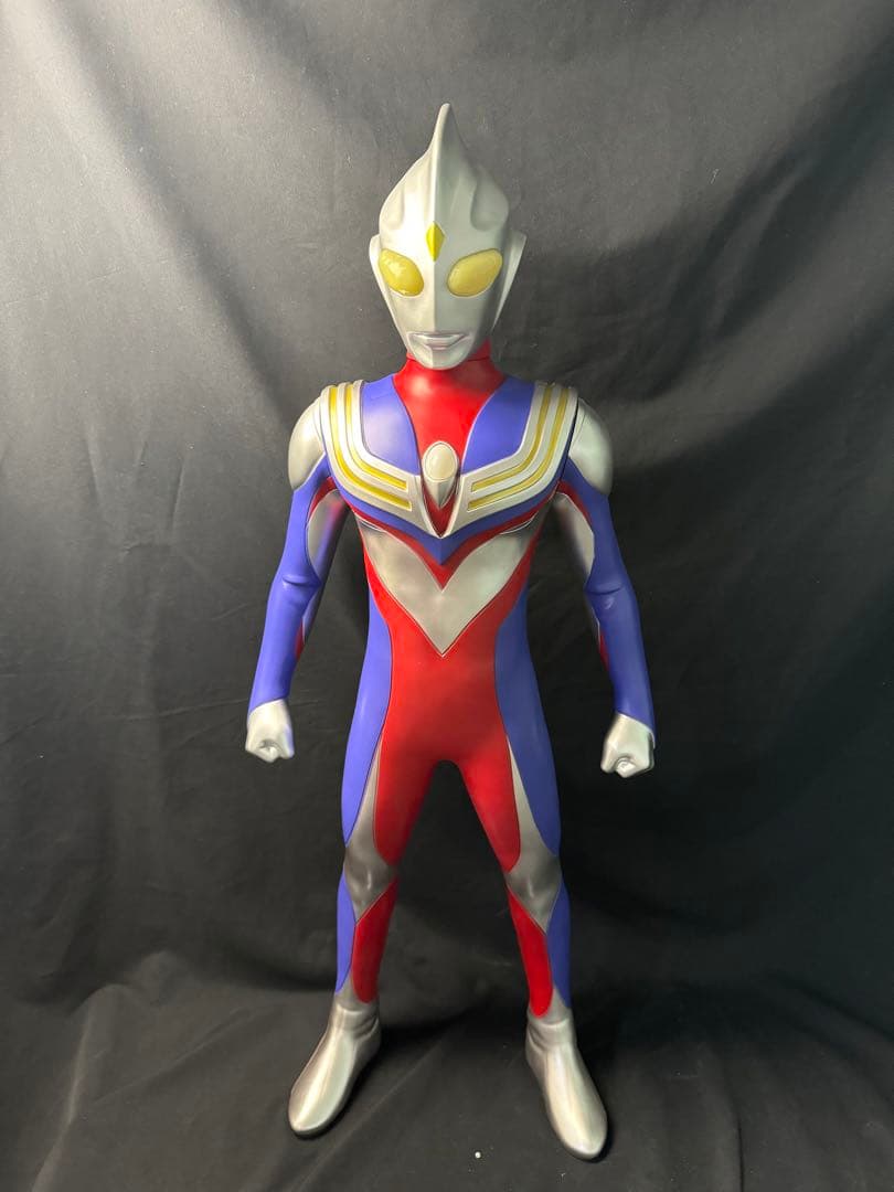 ウルトラマンティガ 完成品フィギュア 超BIG80cm バンダイナムコ海外正規品