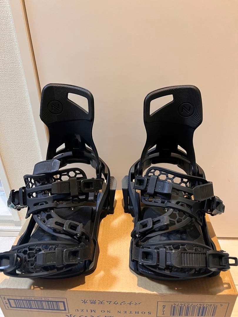 ナイデッカースーパーマチック　メンズM 23-24