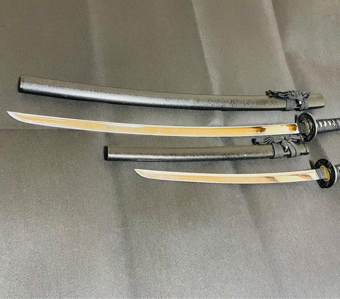 模造刀 のたれ刃紋 居合刀 2本セット 太刀 脇差 コレクション （B01）