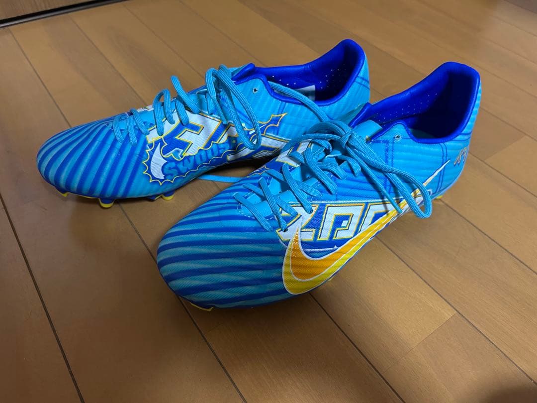 新品☆Nike サッカーシューズ
