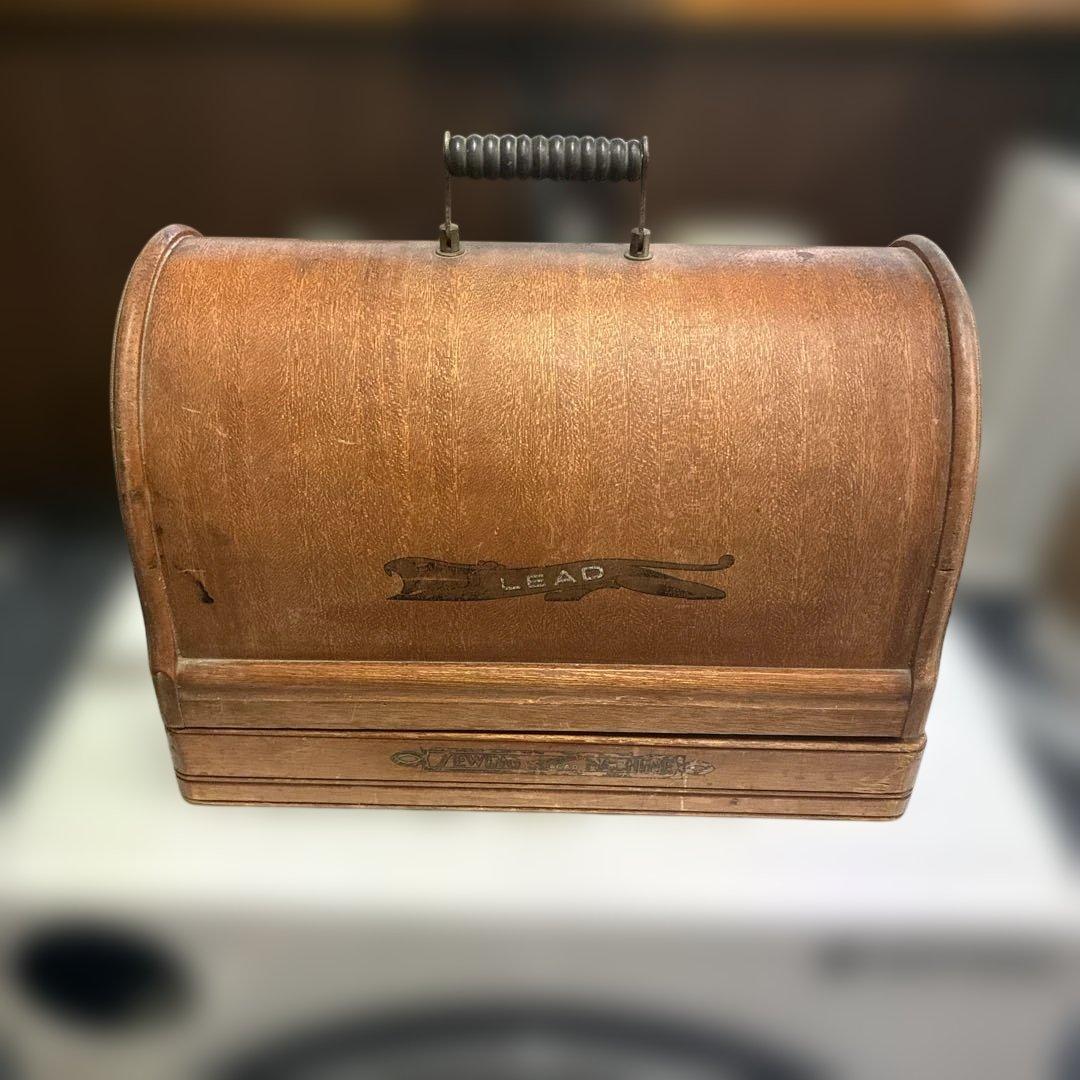 アンティークLEAD ミシン 木製ケース付き