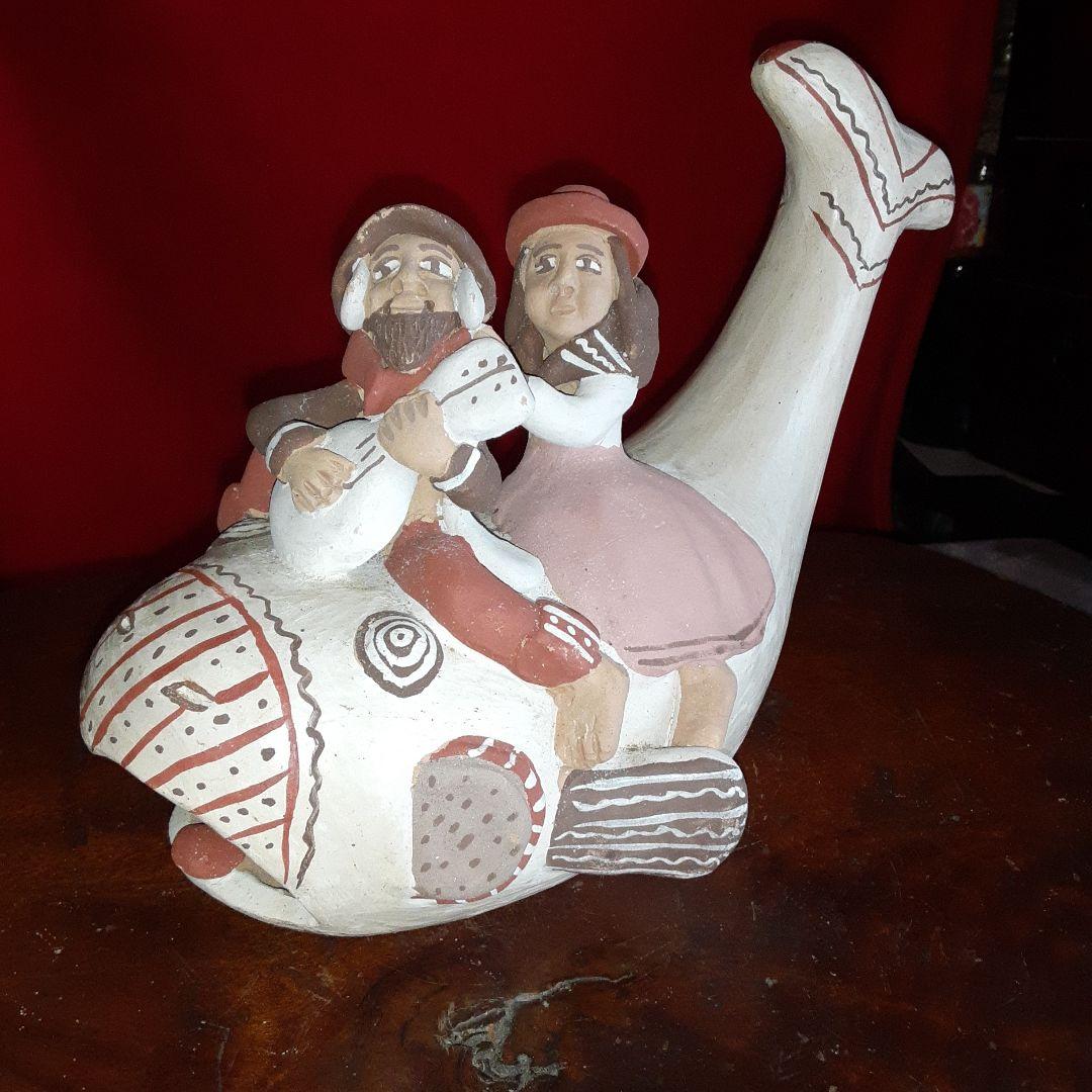 ペルー　彩色土器　クジラ　インカ