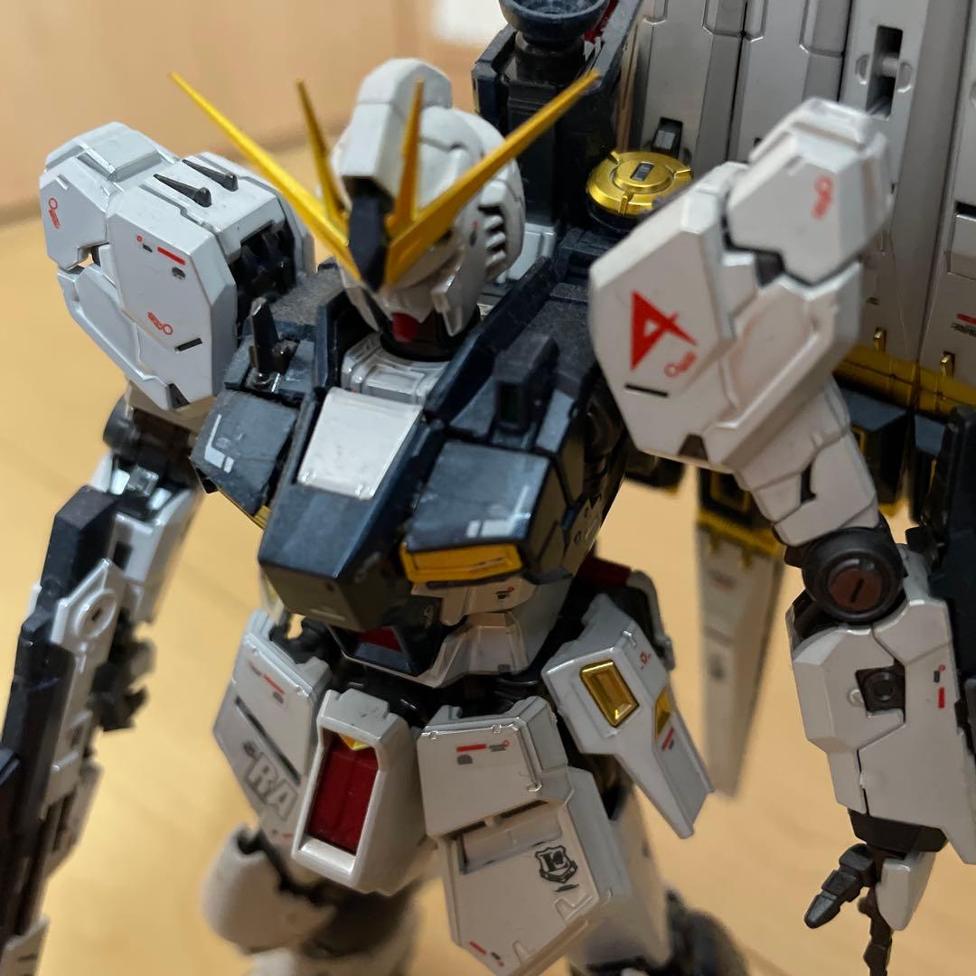 1/144 RG νガンダム チタニウムフィニッシュ 完成品