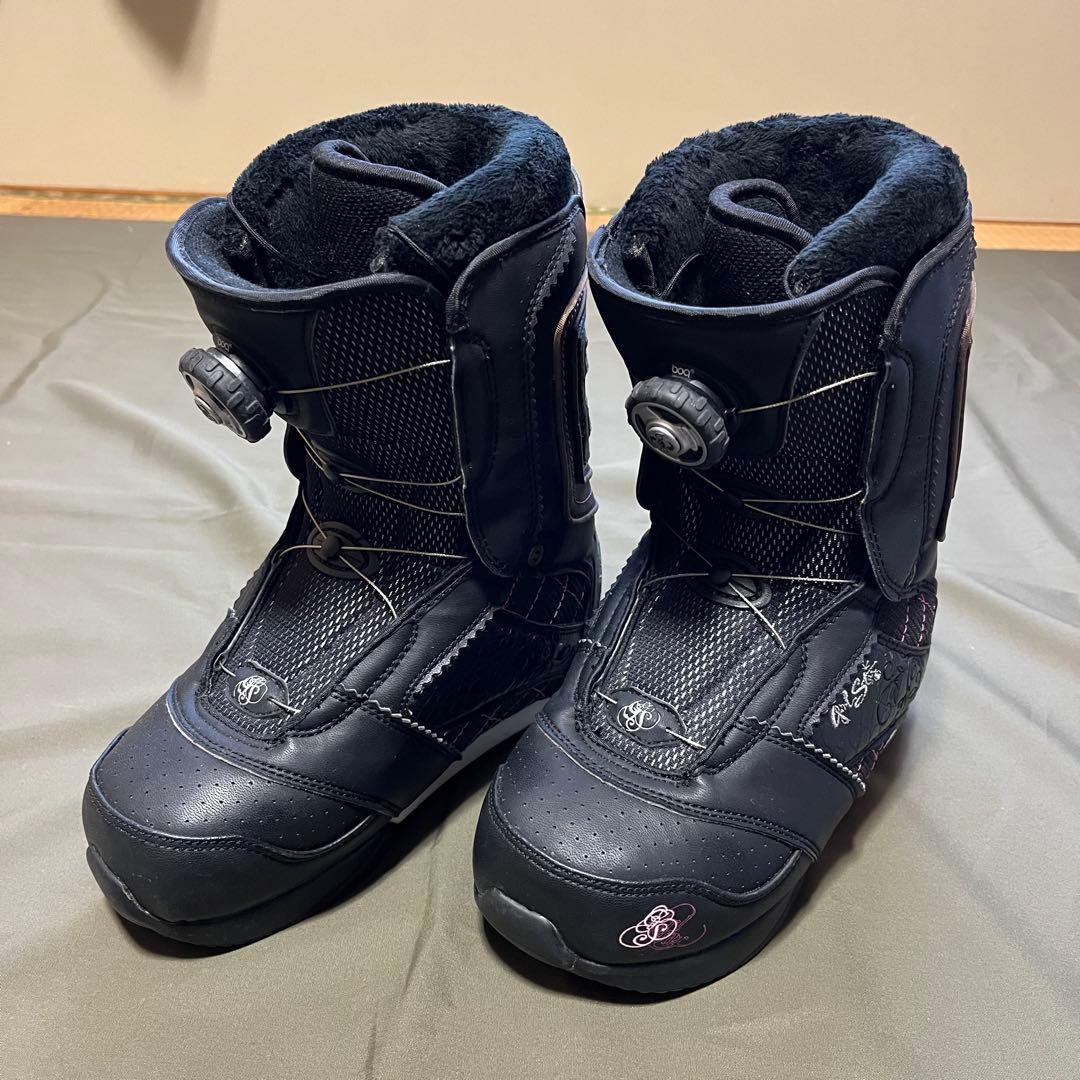 スノーボードブーツ　Burton　女性用　23.5cm