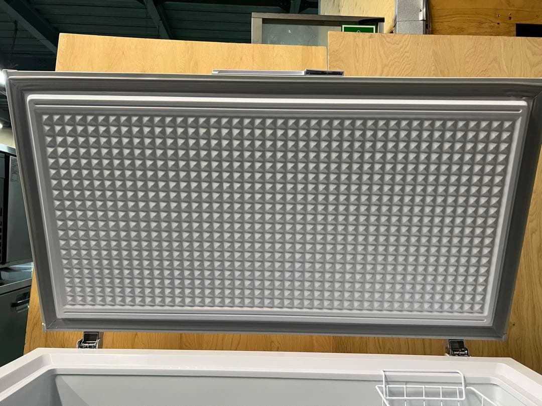 2023年 テンポス冷凍ストッカー 282L ③