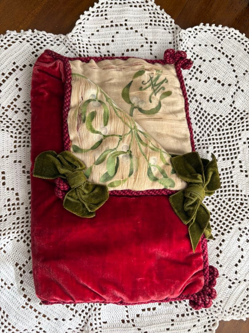 ♡フランスアンティーク　ヤドリギのハンキーケース　モノグラム　シルク　ベルベット