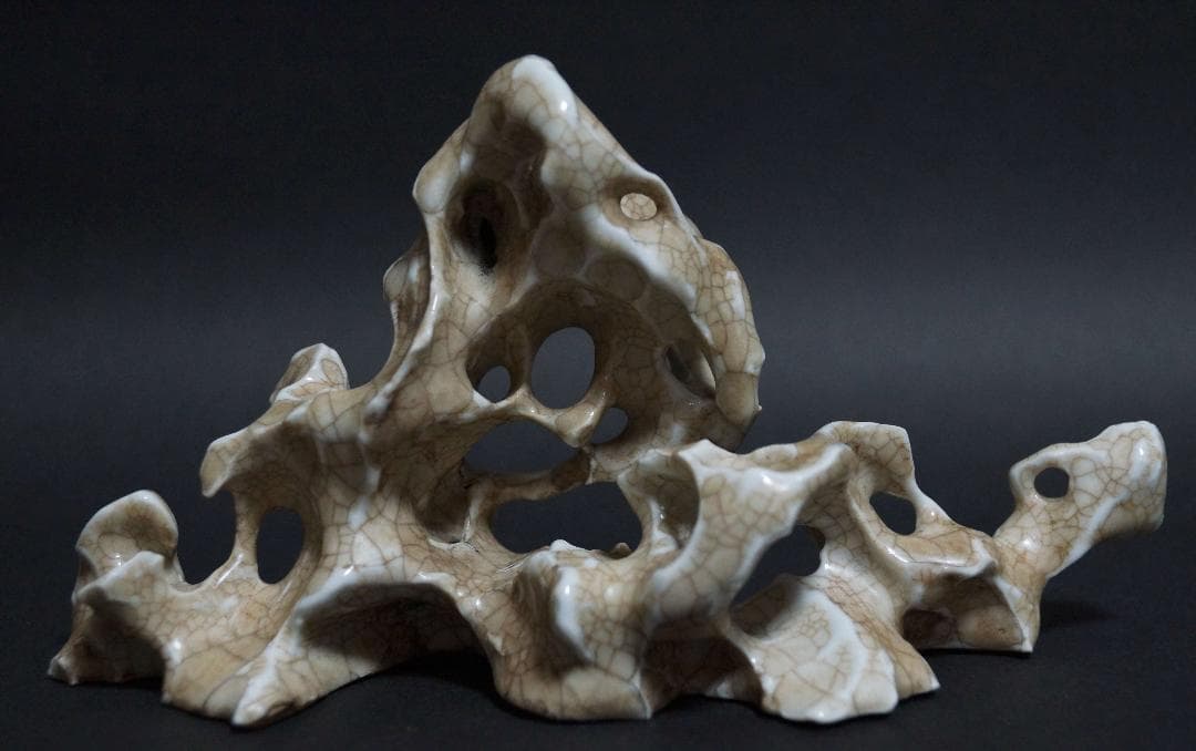 清 哥窯（かよう）太湖石型 造形筆置き 鑑賞石形置き物 書道具 文房具 文房四宝