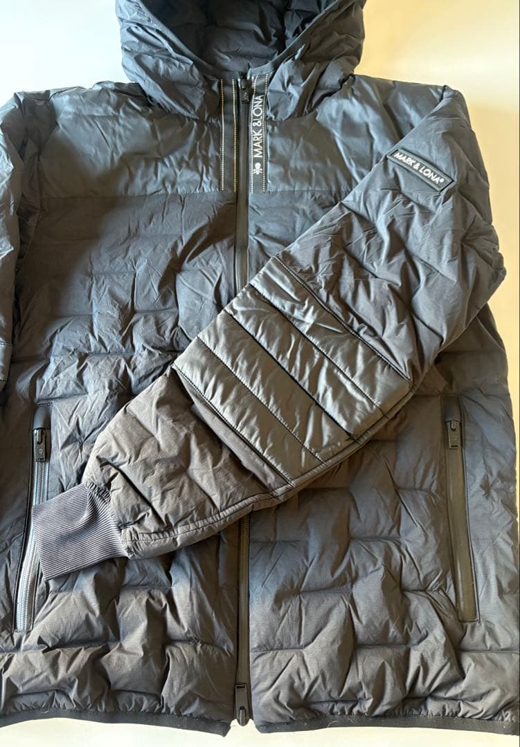 マークアンドロナ　ダウンジャケット　メンズ46サイズ