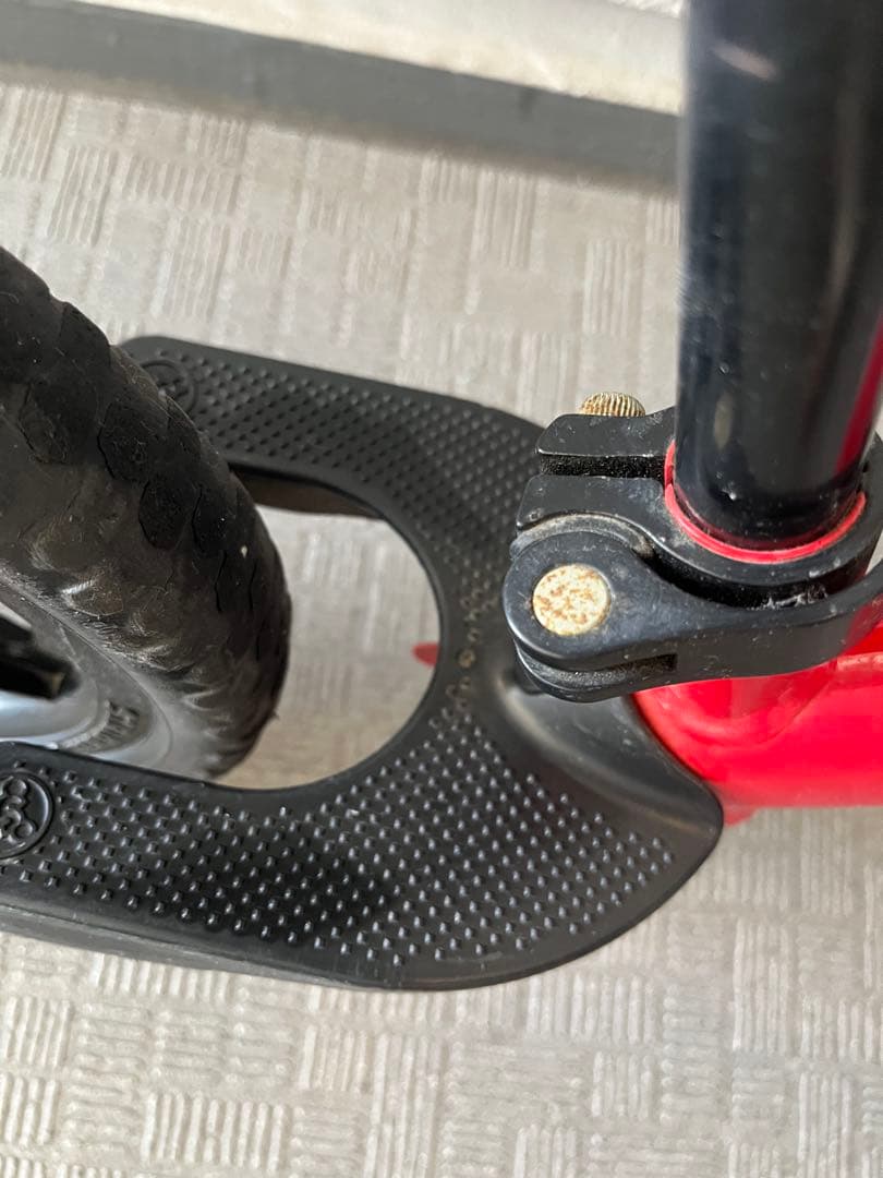 ストライダースポーツモデル12インチレッド ＋ヘルメット(47〜51㎝)セット