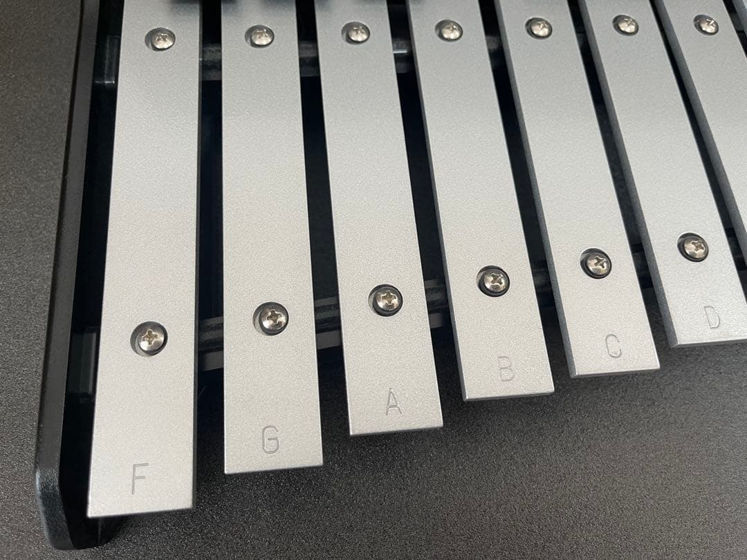 SUZUKI楽器製　鉄琴 調整可能スタンド付き