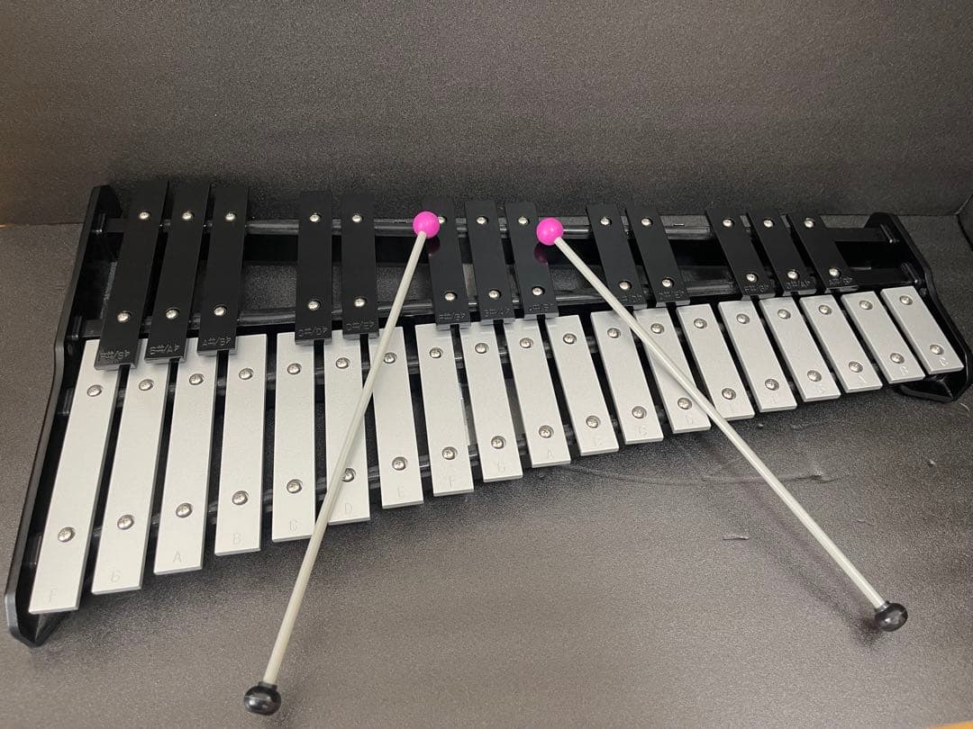 SUZUKI楽器製　鉄琴 調整可能スタンド付き