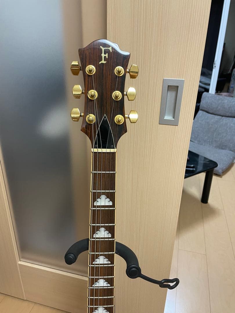 hideサイン　エレキギター ブラック Fロゴ サイン付き