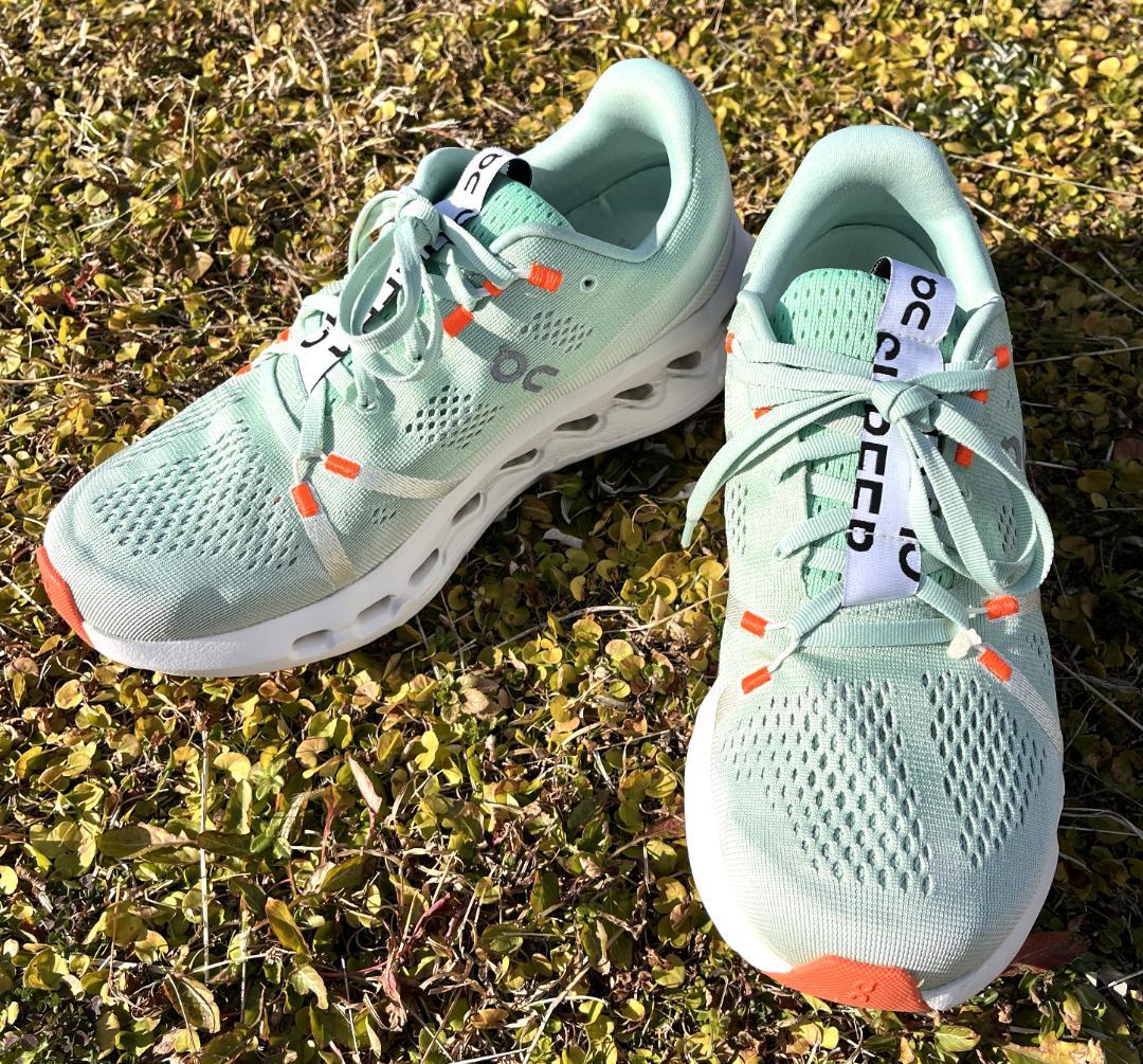 ★美品★On Cloudsurfer 26.0cm お安く即決！